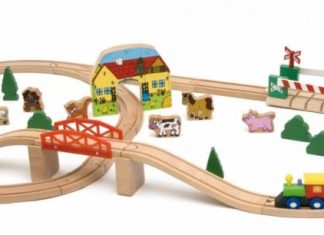 Хиляди дървени играчки тръгват от Пазарджик към децата от цял свят